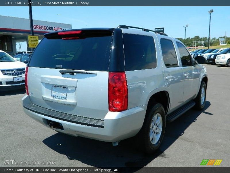 Pure Silver Metallic / Ebony 2010 GMC Yukon SLE