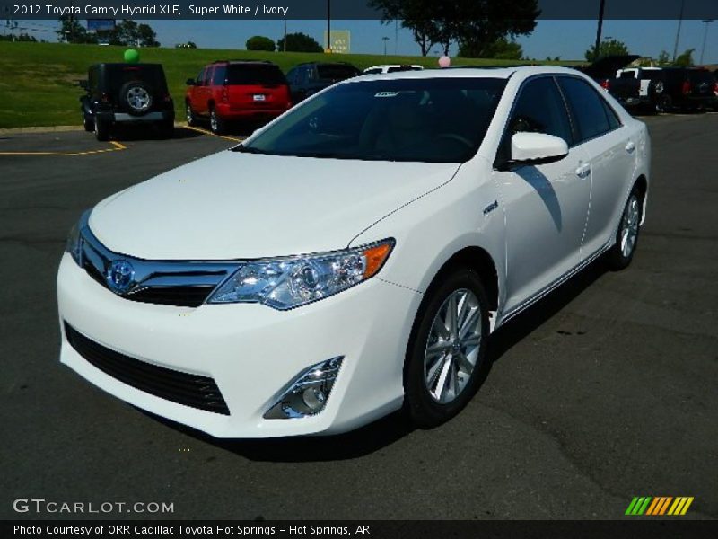 Super White / Ivory 2012 Toyota Camry Hybrid XLE
