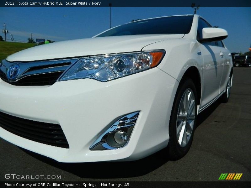 Super White / Ivory 2012 Toyota Camry Hybrid XLE