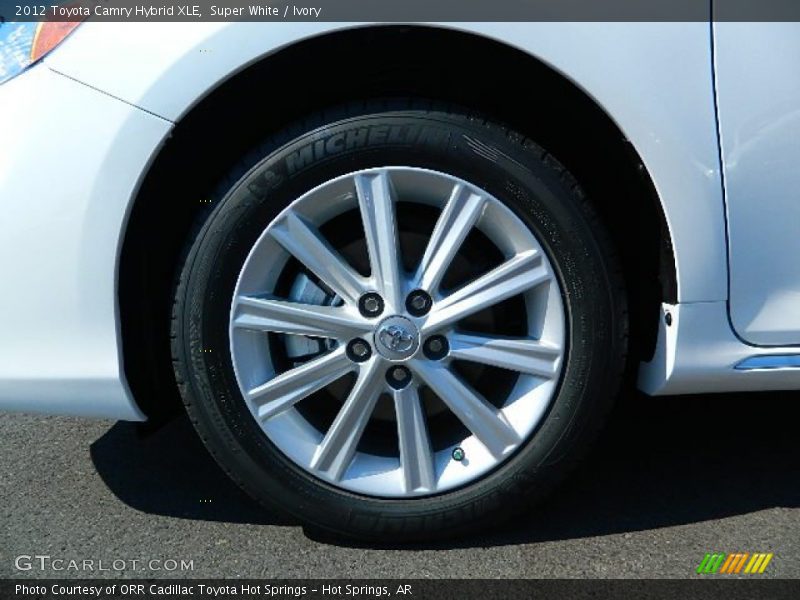 Super White / Ivory 2012 Toyota Camry Hybrid XLE