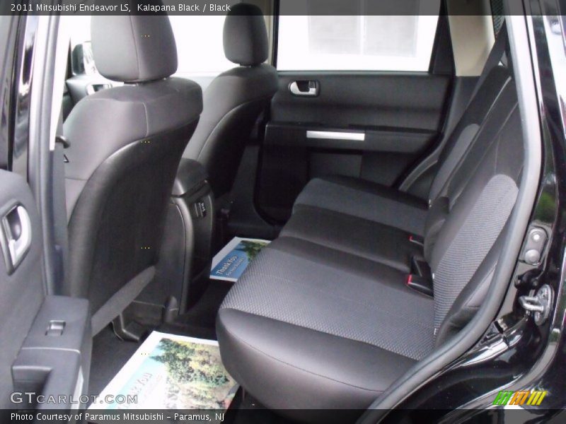 Kalapana Black / Black 2011 Mitsubishi Endeavor LS