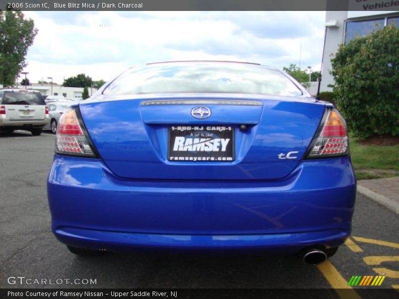 Blue Blitz Mica / Dark Charcoal 2006 Scion tC