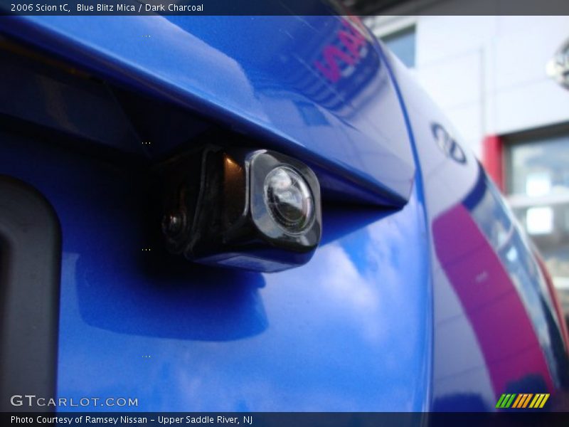 Blue Blitz Mica / Dark Charcoal 2006 Scion tC