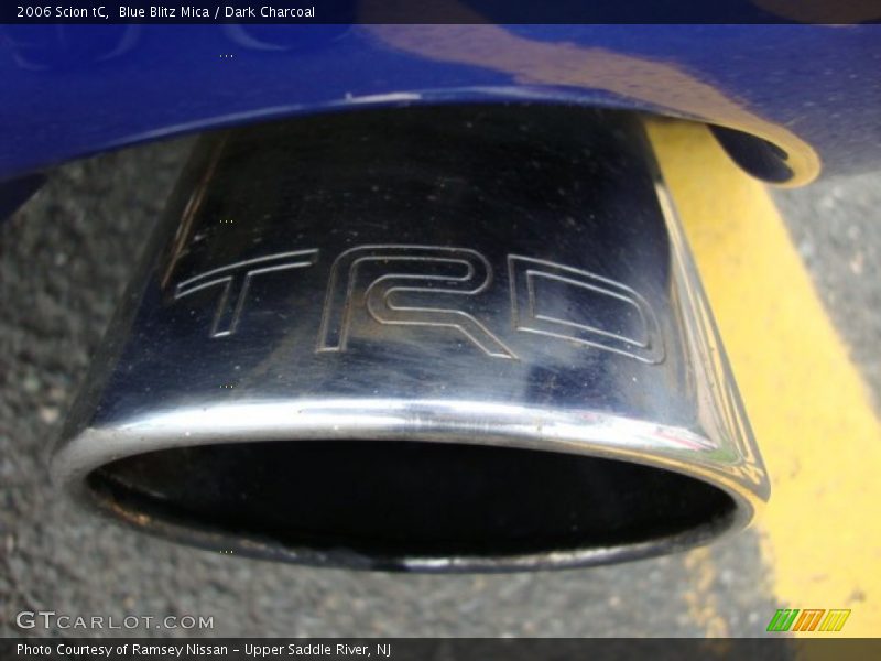 Blue Blitz Mica / Dark Charcoal 2006 Scion tC