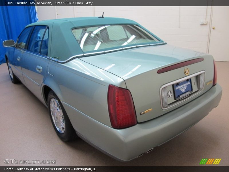 Green Silk / Dark Gray 2005 Cadillac DeVille Sedan