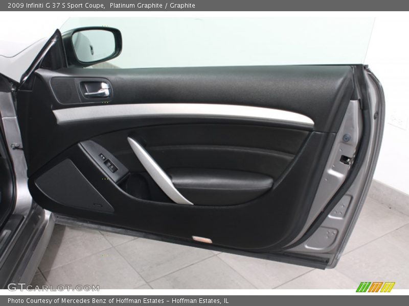 Door Panel of 2009 G 37 S Sport Coupe
