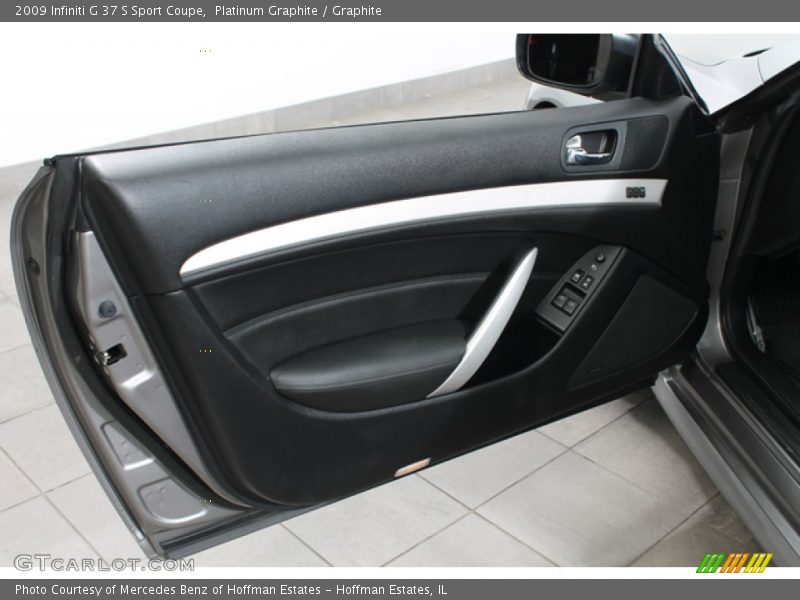 Door Panel of 2009 G 37 S Sport Coupe