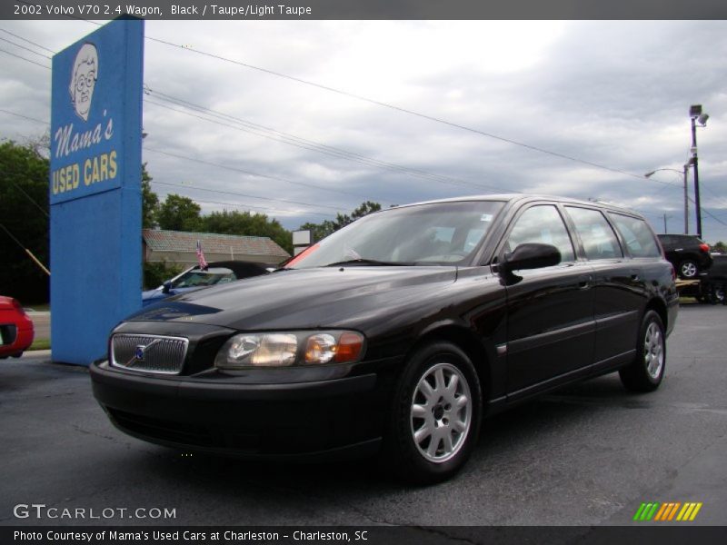 Black / Taupe/Light Taupe 2002 Volvo V70 2.4 Wagon