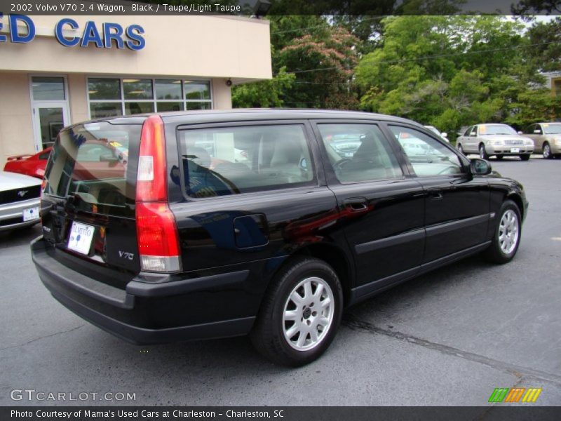 Black / Taupe/Light Taupe 2002 Volvo V70 2.4 Wagon