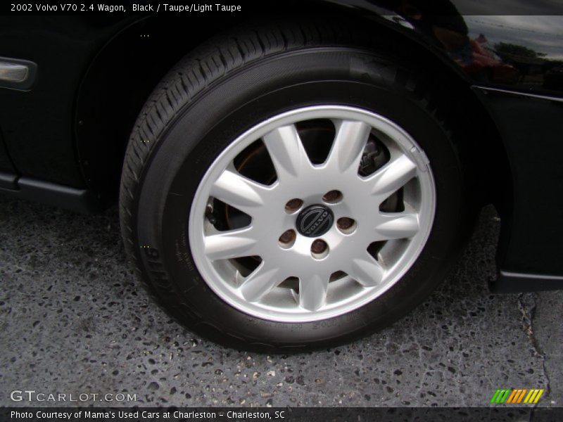 Black / Taupe/Light Taupe 2002 Volvo V70 2.4 Wagon