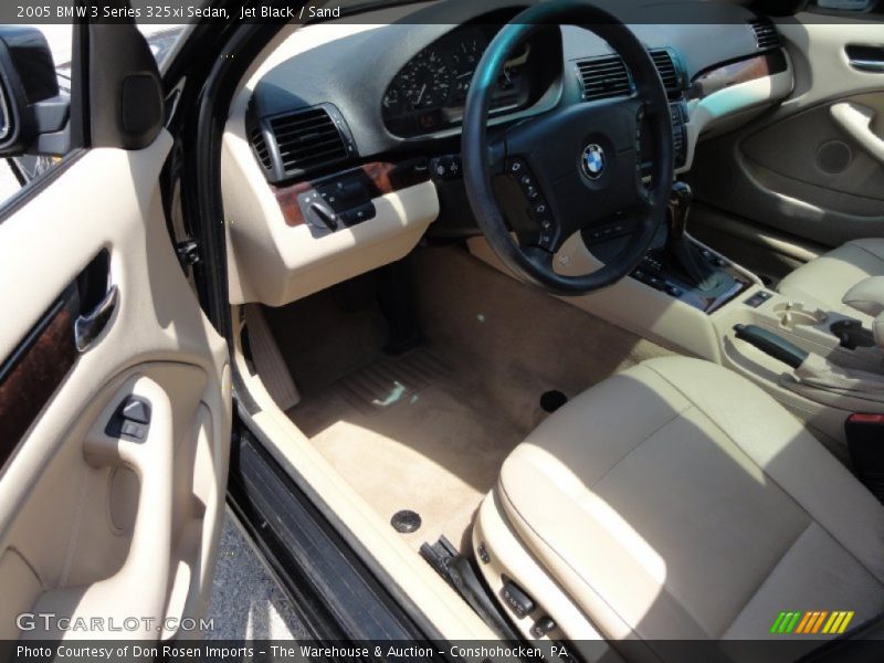 Jet Black / Sand 2005 BMW 3 Series 325xi Sedan