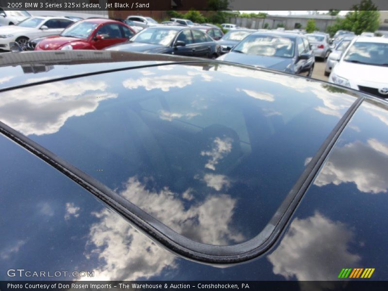 Jet Black / Sand 2005 BMW 3 Series 325xi Sedan