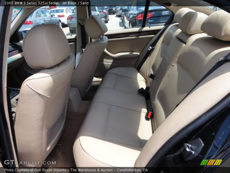 Jet Black / Sand 2005 BMW 3 Series 325xi Sedan
