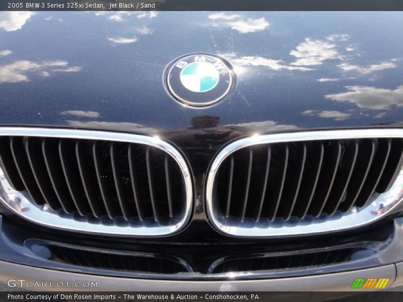 Jet Black / Sand 2005 BMW 3 Series 325xi Sedan