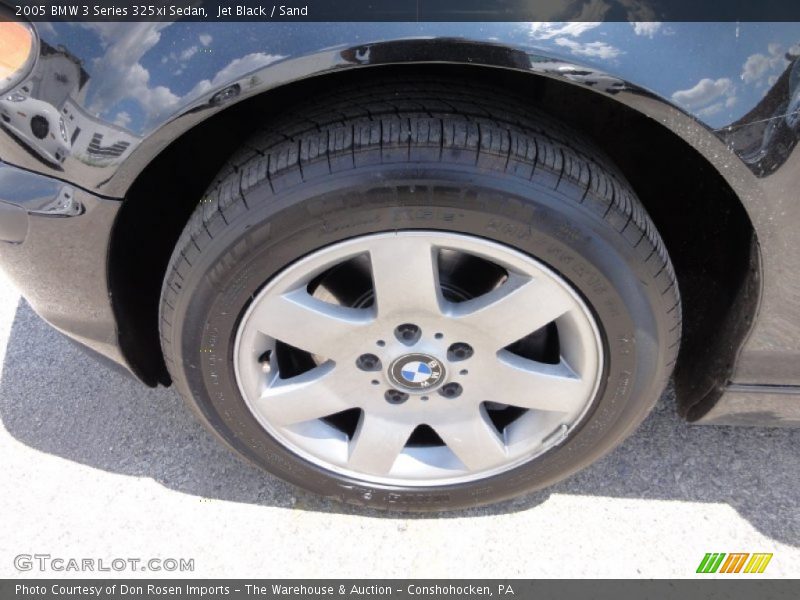 Jet Black / Sand 2005 BMW 3 Series 325xi Sedan