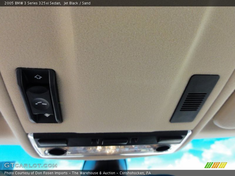 Jet Black / Sand 2005 BMW 3 Series 325xi Sedan