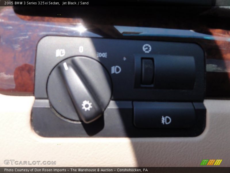 Jet Black / Sand 2005 BMW 3 Series 325xi Sedan