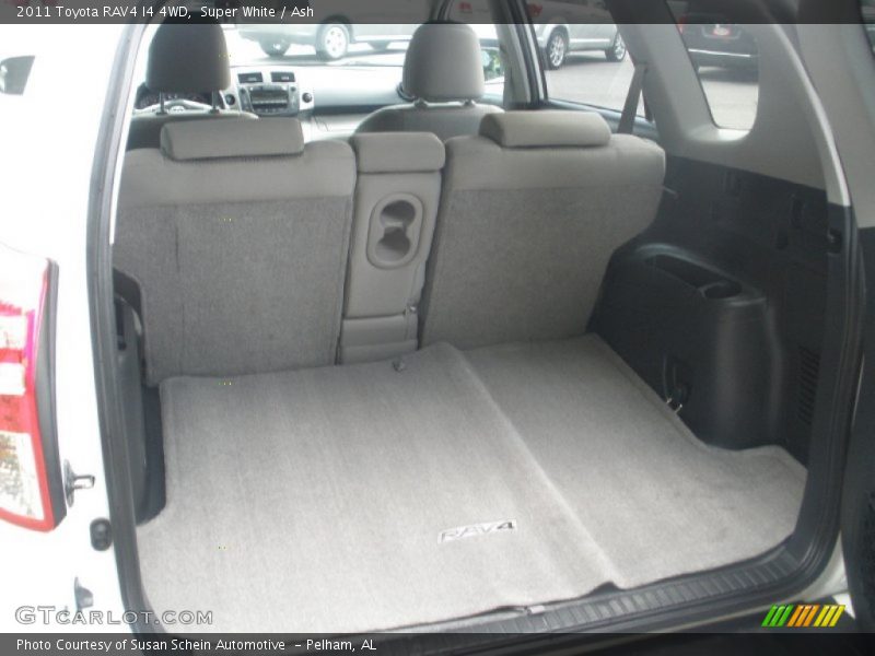 Super White / Ash 2011 Toyota RAV4 I4 4WD