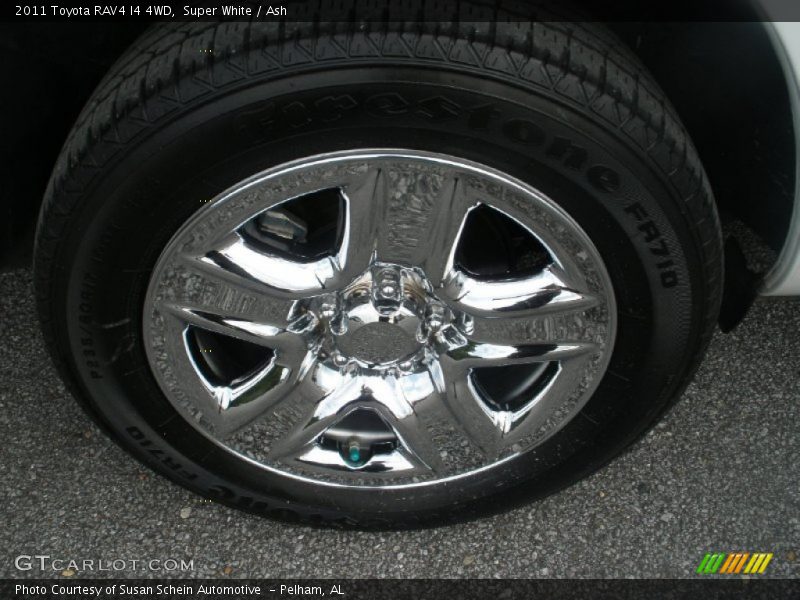Super White / Ash 2011 Toyota RAV4 I4 4WD