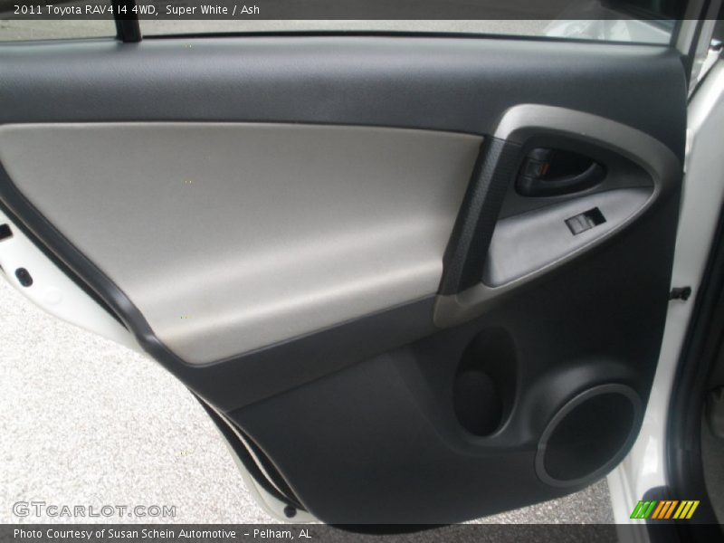 Super White / Ash 2011 Toyota RAV4 I4 4WD