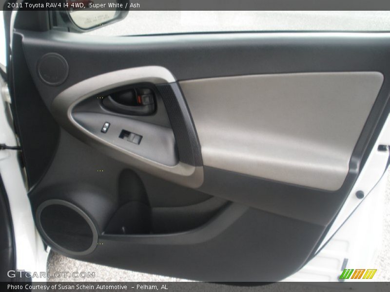 Super White / Ash 2011 Toyota RAV4 I4 4WD