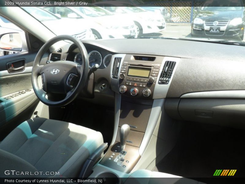 Bright Silver / Gray 2009 Hyundai Sonata GLS