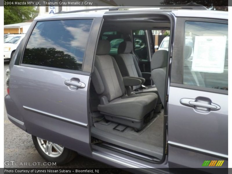 Titanium Gray Metallic / Gray 2004 Mazda MPV LX