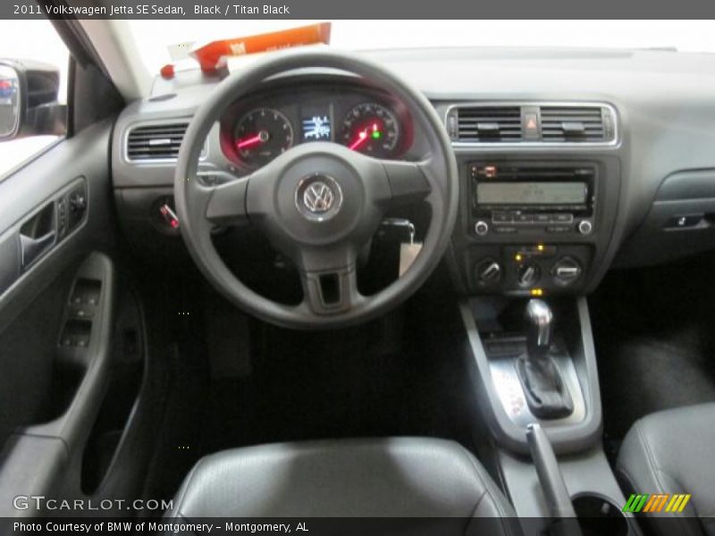 Black / Titan Black 2011 Volkswagen Jetta SE Sedan