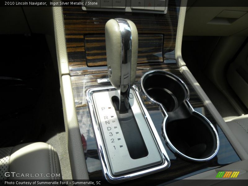  2010 Navigator  6 Speed Automatic Shifter