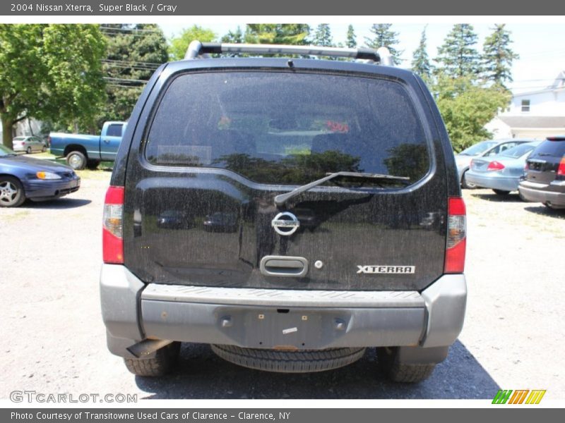 Super Black / Gray 2004 Nissan Xterra