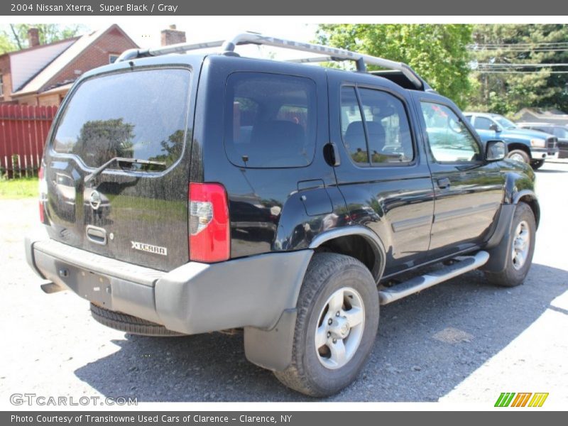 Super Black / Gray 2004 Nissan Xterra