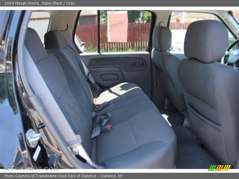 Super Black / Gray 2004 Nissan Xterra