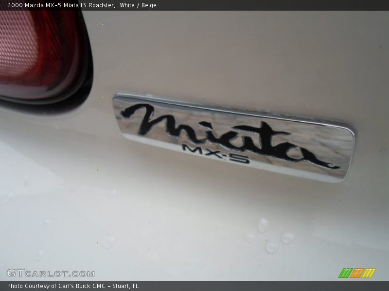 White / Beige 2000 Mazda MX-5 Miata LS Roadster