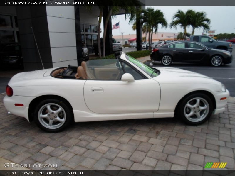 White / Beige 2000 Mazda MX-5 Miata LS Roadster