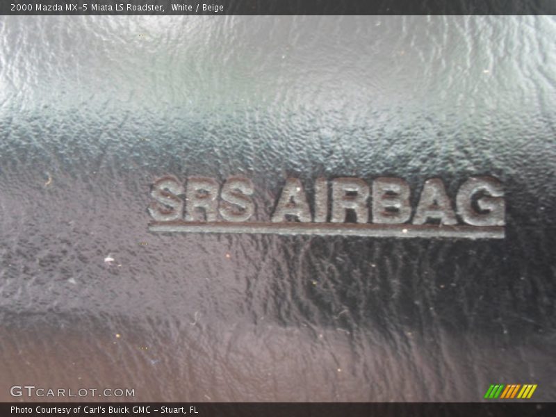 White / Beige 2000 Mazda MX-5 Miata LS Roadster
