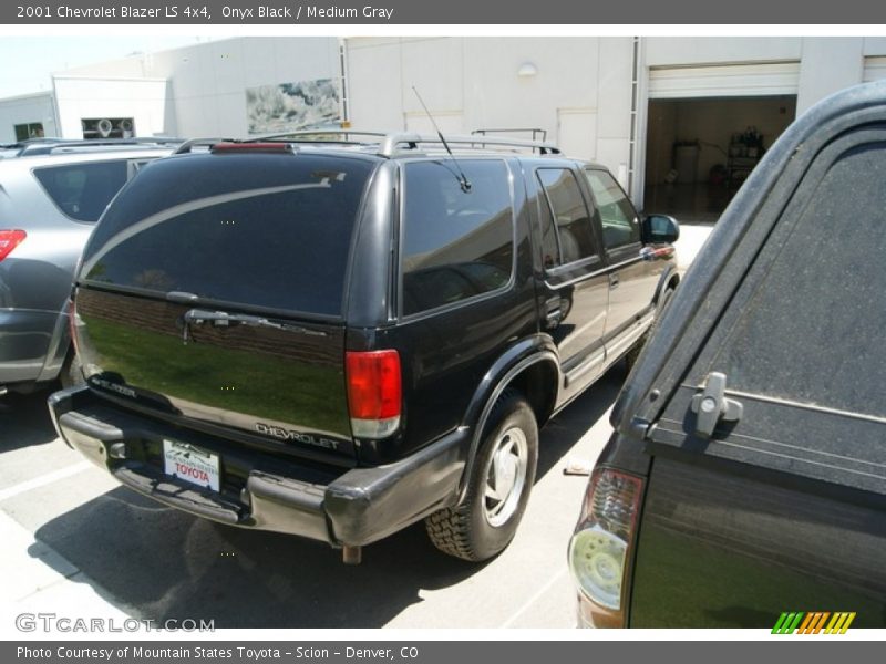 Onyx Black / Medium Gray 2001 Chevrolet Blazer LS 4x4