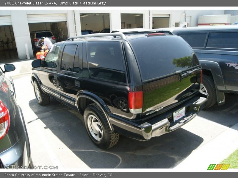 Onyx Black / Medium Gray 2001 Chevrolet Blazer LS 4x4