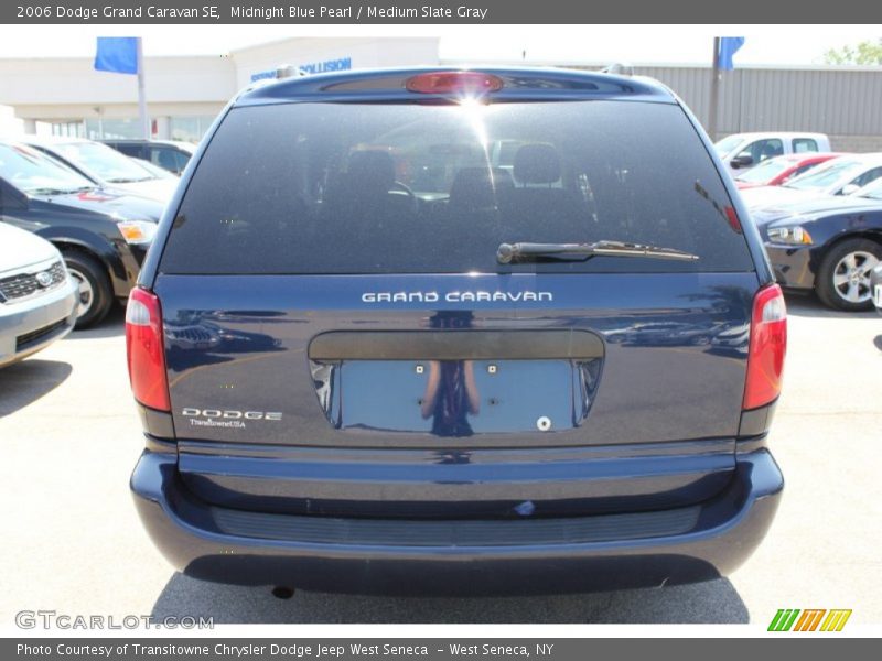 Midnight Blue Pearl / Medium Slate Gray 2006 Dodge Grand Caravan SE