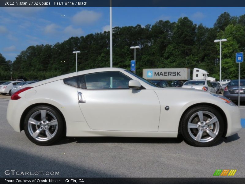 Pearl White / Black 2012 Nissan 370Z Coupe