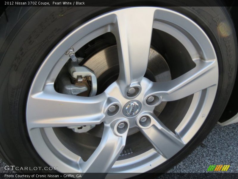 Pearl White / Black 2012 Nissan 370Z Coupe