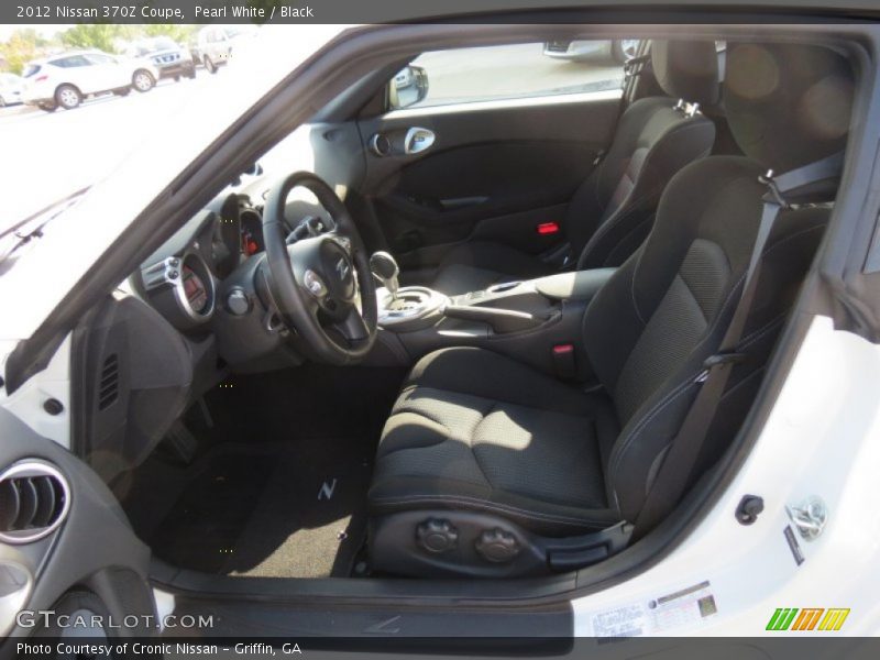 Pearl White / Black 2012 Nissan 370Z Coupe