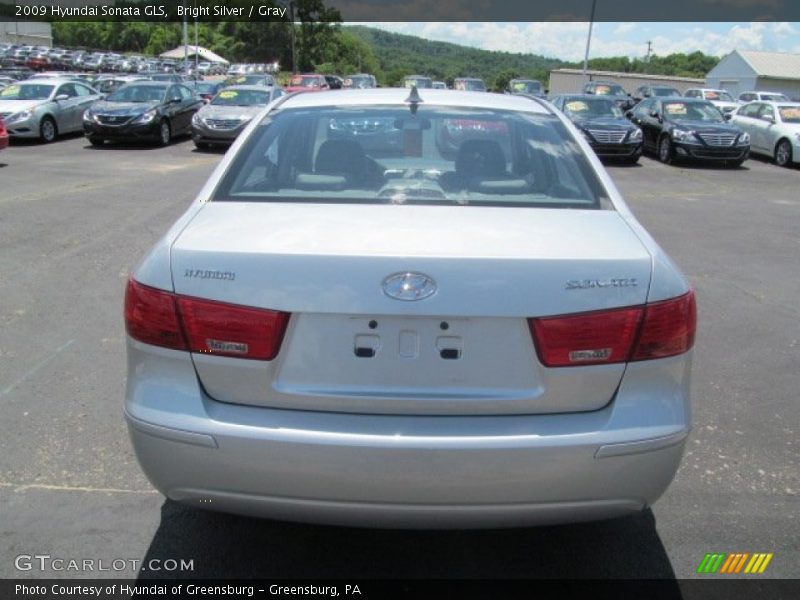 Bright Silver / Gray 2009 Hyundai Sonata GLS
