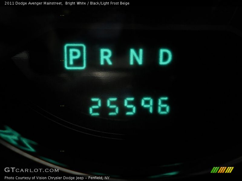 Bright White / Black/Light Frost Beige 2011 Dodge Avenger Mainstreet