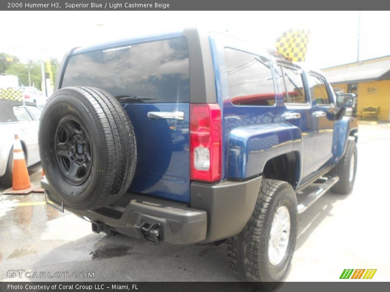Superior Blue / Light Cashmere Beige 2006 Hummer H3