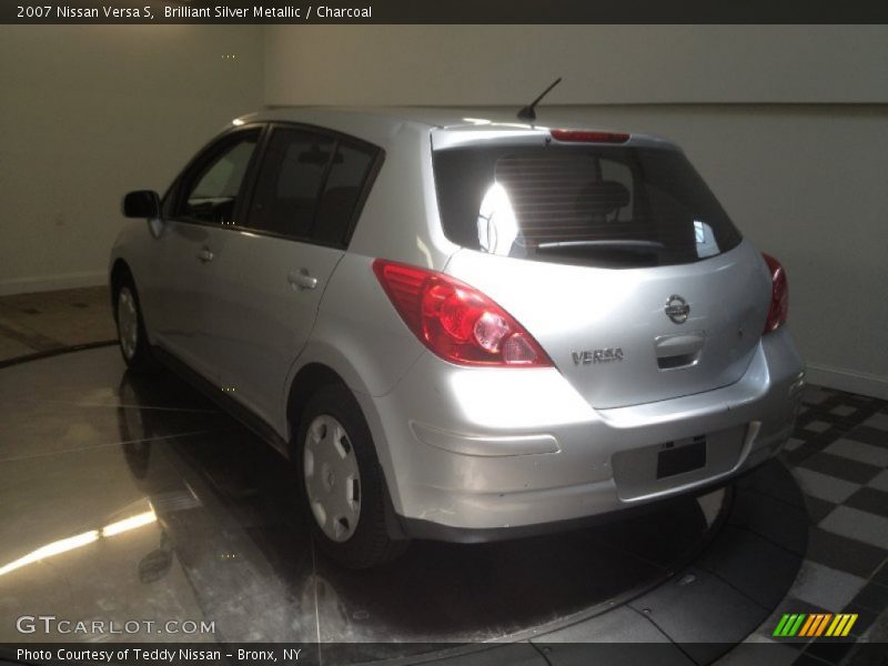 Brilliant Silver Metallic / Charcoal 2007 Nissan Versa S