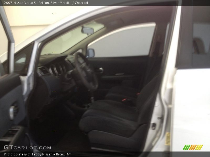 Brilliant Silver Metallic / Charcoal 2007 Nissan Versa S