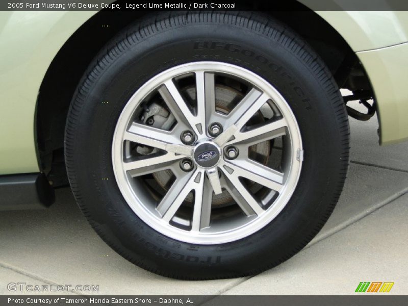  2005 Mustang V6 Deluxe Coupe Wheel