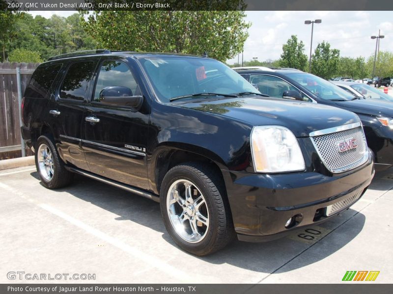 Onyx Black / Ebony Black 2007 GMC Yukon Denali AWD