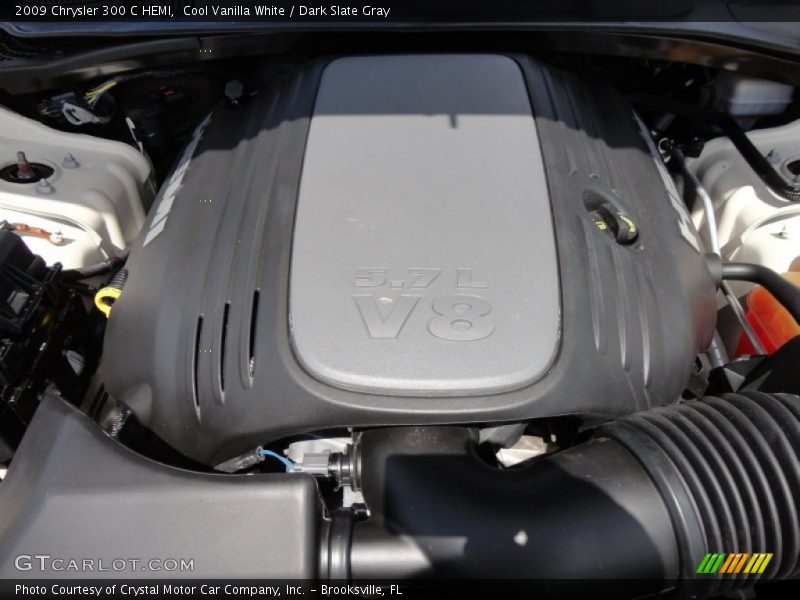 Cool Vanilla White / Dark Slate Gray 2009 Chrysler 300 C HEMI
