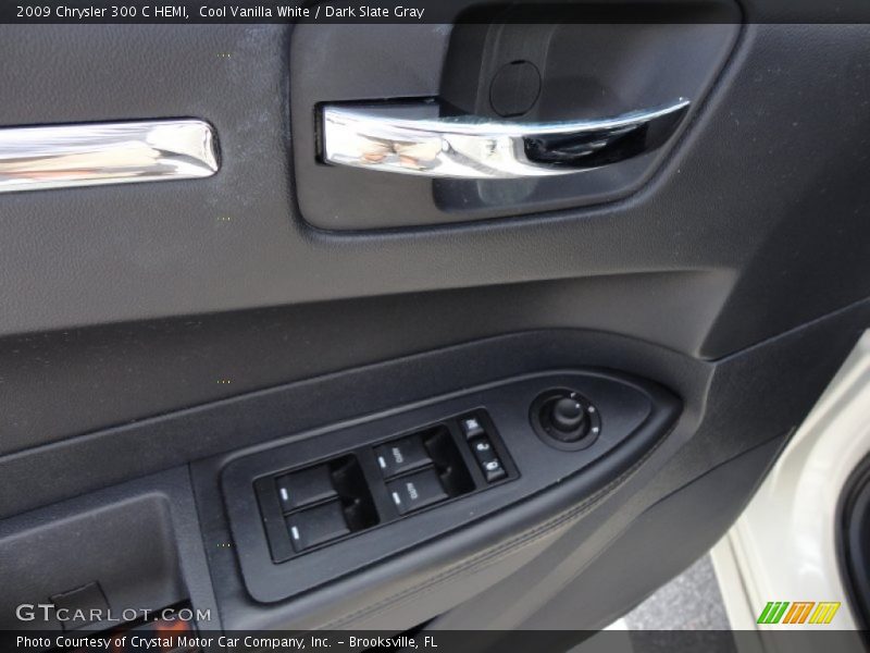 Cool Vanilla White / Dark Slate Gray 2009 Chrysler 300 C HEMI